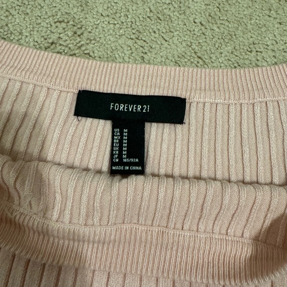 Forever 21 Top - Picture 4 of 6